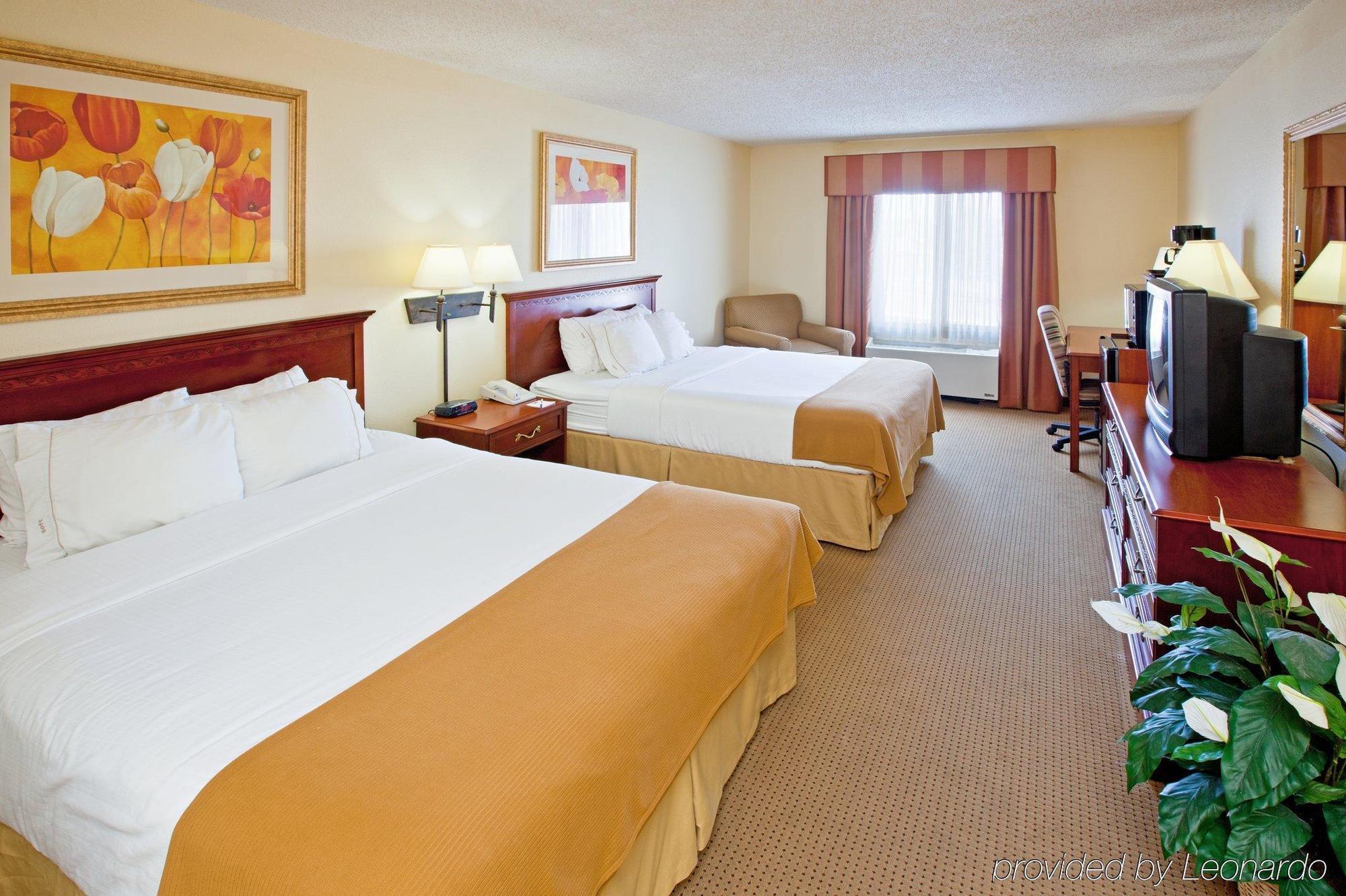 Holiday Inn Express & Suites - Muncie, An Ihg Hotel Szoba fotó